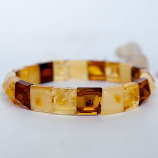 rivet shape amber bracelet