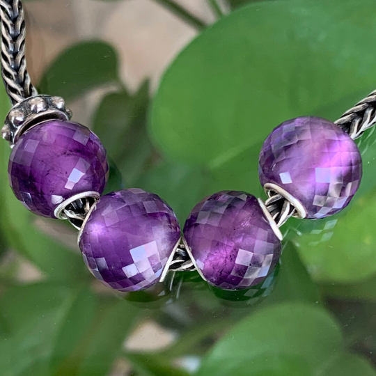 Awsome Transparent Amethyst Quartz Faceted Round Gemstone Bead Suitable for Trollbeads and Some Other European Charm Bracelets or Bangles