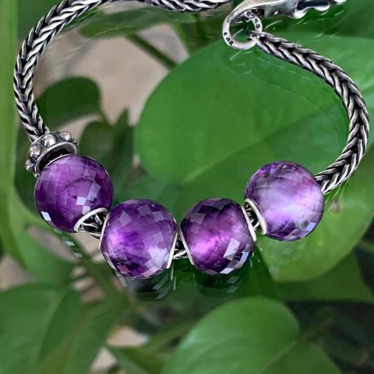 Awsome Transparent Amethyst Quartz Faceted Round Gemstone Bead Suitable for Trollbeads and Some Other European Charm Bracelets or Bangles