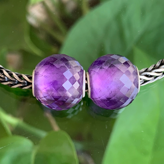 Awsome Transparent Amethyst Quartz Faceted Round Gemstone Bead Suitable for Trollbeads and Some Other European Charm Bracelets or Bangles
