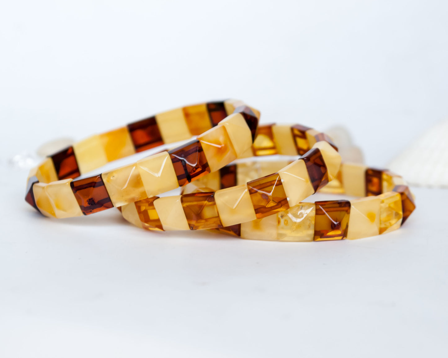 Natural Trendy Rivet Shape Amber Bracelets Bangles for Women Man Charm Bracelets