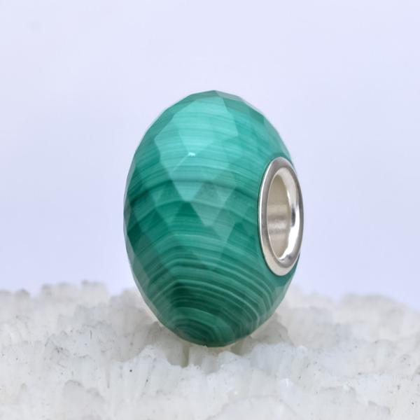 Faceted Green Malachite bead2