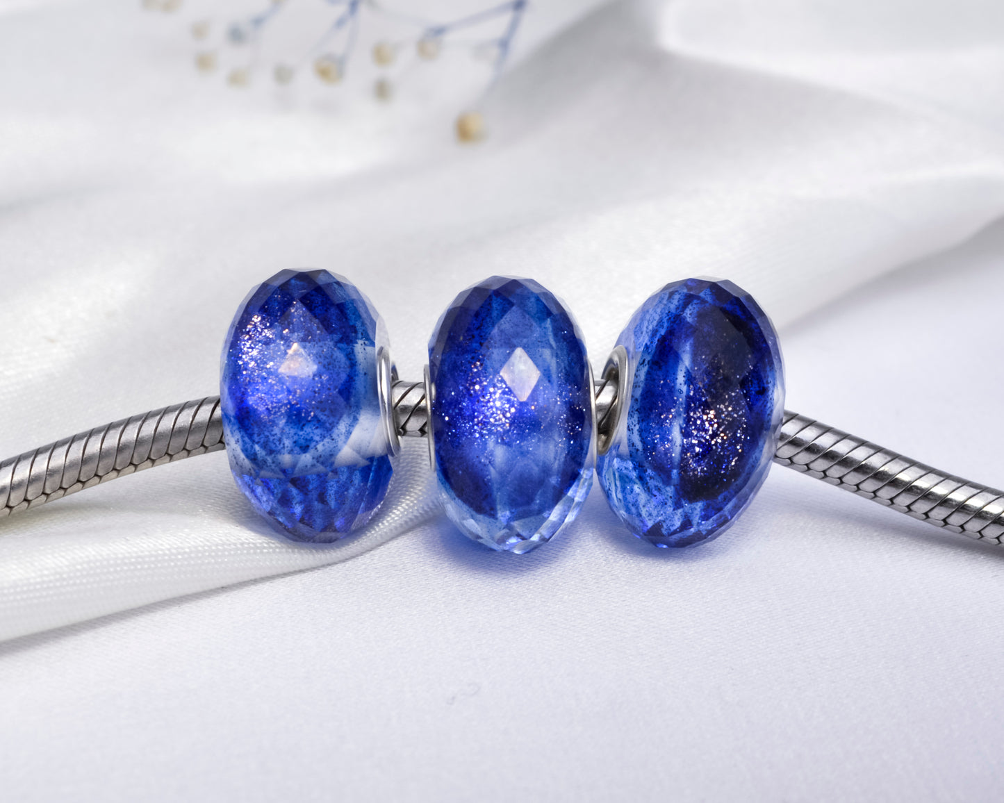 Faceted Transparent Blue Sand stone With Multi-Layered Veil Bead for European Charms Bracelets