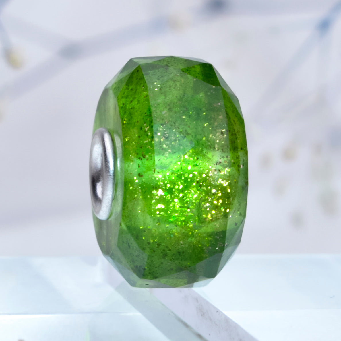 Glass bead sandstone green round 0