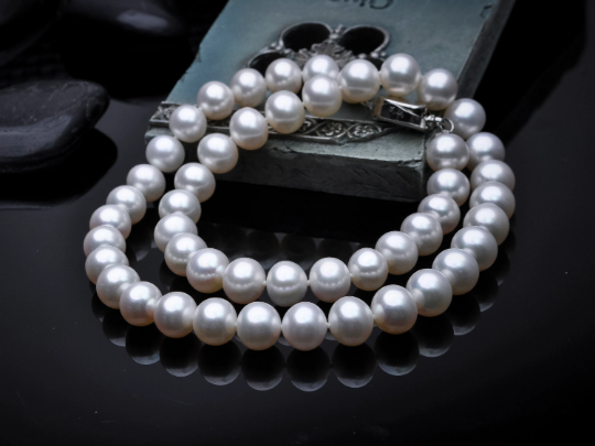 Handmade White Color Charm Necklace with Stunning White Pearls Gemstone Beads Gift for Women Wedding Gifts and Decor