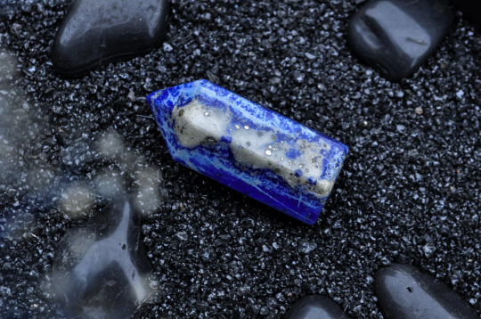 Natural Hexagonal Solid Lapis Lazuli Gemstone Ampearlbeads