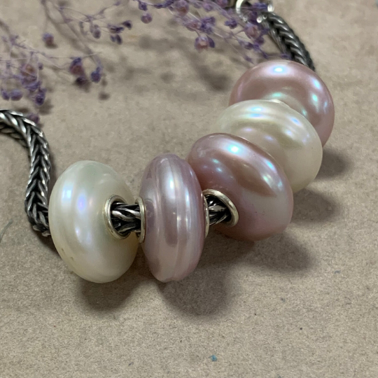 Beautiful Natural Flat Freshwater Pearl Value Beads White Purple Lilac Beads for Trollbeads Bracelets and Some of the Pandora Bangles