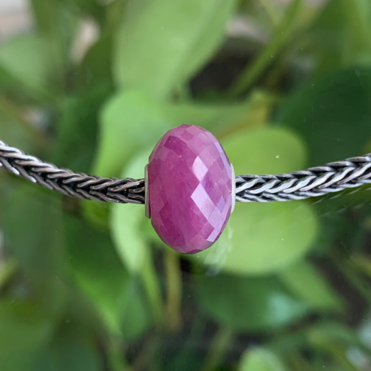 Faceted Gorgeous Ruby Bead Genuine Jewellery with Big Silver Core Suitable for European Bracelets