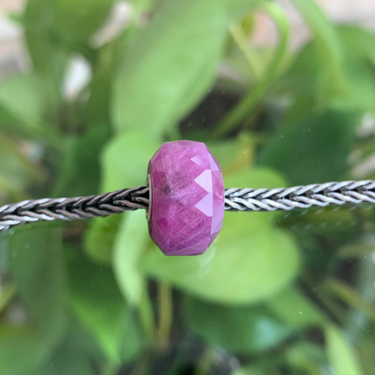 Faceted Gorgeous Ruby Bead Genuine Jewellery with Big Silver Core Suitable for European Bracelets