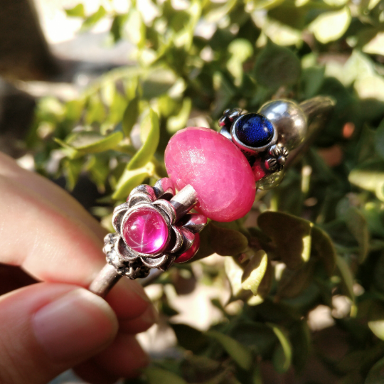 Ampearlbeads Starlight Ruby Three Sizes Silver Flower Beads Moonstone Bead Glass Bead for European Charm Bracelets